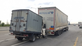 Ucarda "Qazel" "TIR"la toqquşdu: xəsarət alan var - FOTO 