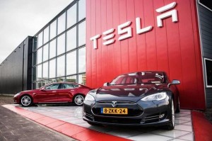 “Tesla” avtomobillərində təhlükəli nasazlıq aşkar edildi