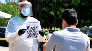 Fransada saxta COVID pasportu satan yüzlərlə tibb işçisi aşkarlanıb