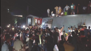 Qatar qəzaya uğradı: ölən və yaralananlar var 