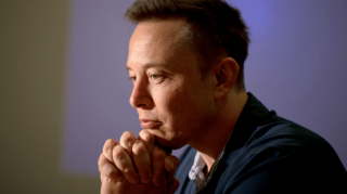 İlon Mask rəsmi olaraq evsiz oldu