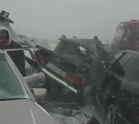 Qəzaya düşən sürücüdən həyəcanlı çağırış: "Gəlməyin bura"  - VİDEO