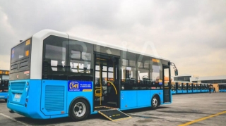 Sərnişinlər bu avtobusdan şikayətçidirlər - İDDİA   - FOTO