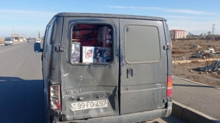 Gəncədə qazılan yol qəzaya səbəb olub   - FOTO