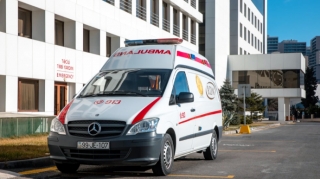 Oğuzda “Hundai”ağaca çırpıldı - Bir ailə xəstəxanaya yerləşdirilidi 