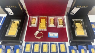 İstanbuldan Bakıya 2 milyonluq qızıl-brilyant keçirmək istədilər - FOTOLAR 