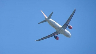 Yunanıstan beynəlxalq uçuşlara qoyulan qadağanı uzatdı