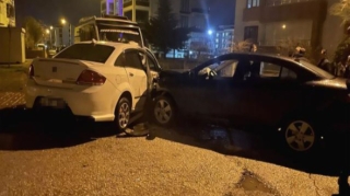 İki maşın toqquşdu, 7 nəfər... 