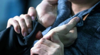 Скандал на приёме в ИВ Гёранбойского района: чиновник напал на замглавы 