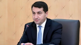 Hikmət Hacıyev ABŞ-ni Müstəqillik Günü münasibəti ilə təbrik edib - FOTO