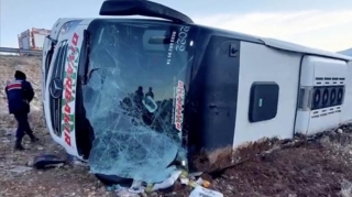 Qəzaya düşən baş məşqçinin vəziyyəti necədir? - AÇIQLAMA 