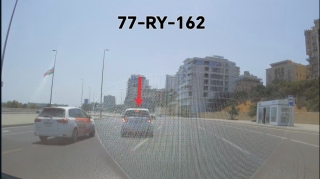 Öz rahatlığını düşünən sürücü hamıya təhlükə yaratdı  - VİDEO