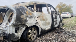 Tərtərdə maşın yandı, sürücü xəsarət aldı - FOTO 