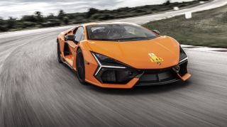 Lamborghini 10 və 12 silindrli mühərriklərlə vidalaşır - FOTO    