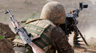 Ermənilər Laçında traktoru ATƏŞƏ TUTDU - FOTO 