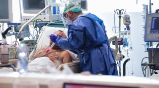 Dünyada koronavirusdan ölənlərin sayı 460 mini ötdü 