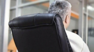 Azərbaycanda vəzifəli şəxs istefa verdi 