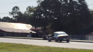 "Avtoş" sürücü həm özü zədələndi, həm də antik maşını məhv etdi  - VİDEO