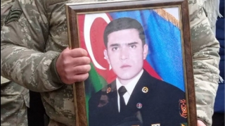 Şəhid olan hərbçimizin nəşi doğulduğu şəhərə gətirildi - FOTO/VİDEO 