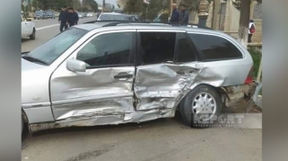 Avtoyuma işçisi müştərinin "BMW"sini sürdü, ZƏNCİRVARİ QƏZA OLDU   - FOTO