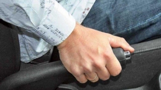 Əyləc işləməsə avtomobili necə dayandırmalı? - VACİB MƏSLƏHƏT 