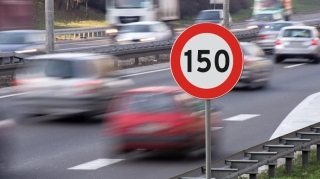 Çexiya sürət limitini 150 km/saata qaldırır 