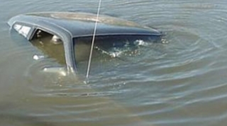 Astarada avtomobil körpüdən çaya aşıb, sürücü ölüb 