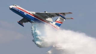 Rusiya Türkiyəyə iki amfibiya təyyarəsi GÖNDƏRDİ  