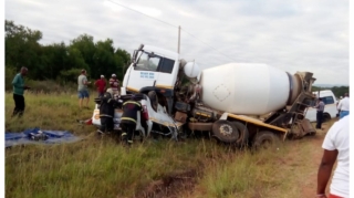 Cənubi Afrikada 2 məktəb avtobusu qəzaya uğrayıb, 15 nəfər ölüb 
