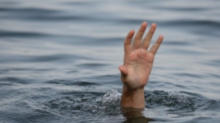 Dənizdə batan şəxs xilas edildi