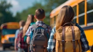 Стало известно, в каких школах будут школьные автобусы - СПИСОК 