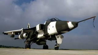 Hərbi təyyarə qəzaya uğrayıb 