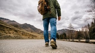 Bakıda 17 yaşlı oğlan itkin düşüb 