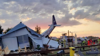 Polşada təyyarə qəzasında 5 nəfər ölüb, 10 nəfər yaralanıb - FOTO 