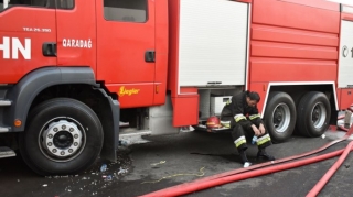 Şamaxıda iki qonşunun evi yanıb