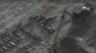 Ermənistanın hərbi obyektlərinin darmadağın edildiyi anın görüntüləri yayıldı  - VİDEO