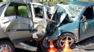 “Opel Astra“ “Opel Vectra” ilə toqquşdu: 11 ölü, 4 yaralı 