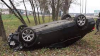 Yevlaxda "Renault" aşdı, sürücü öldü 