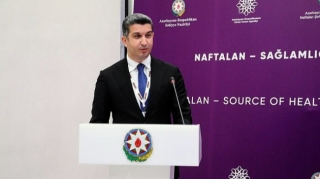 İcra başçısı çayxanaya gəldi, narazılıq yarandı - VİDEO 