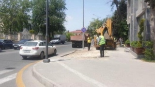 Səki zəbt olunub deyə piyadalar yola çıxırlar - VİDEO