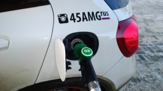 Bu benzin qonşu ölkələr arasında ən baha Azərbaycandadır – SİYAHI/QİYMƏTLƏR 