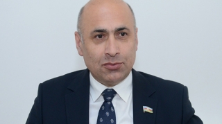 Azər Badamov Moskva aeroportunda saxlanıldı 