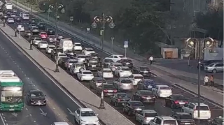 На каких улицах Баку 4 сентября наблюдаются транспортные заторы? 