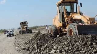 Ağsuda 39 kilometr kənd yolunda yenidənqurma işləri aparılır - FOTO