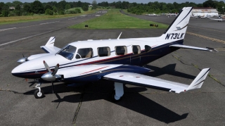 Nyu-Yorkda təyyarə qəzaya uğradı: Ölü var - VİDEO 