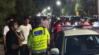 Bakıda zəncirvarı qəza; 3 maşın toqquşdu - FOTOLAR 