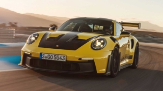 "Porsche" bu modeldə elektrikə keçməyə tələsmir 