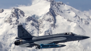 Azərbaycan Pakistandan JF-17 qırıcıları almaqda maraqlıdır