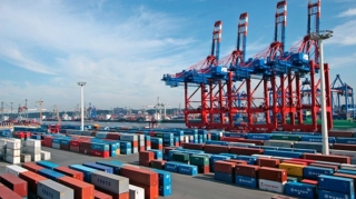 Trans-Xəzər Beynəlxalq Nəqliyyat Marşrutu ilə konteyner daşımaları ucuzlaşıb 