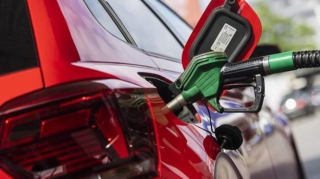 Almaniyada benzinin qiyməti ölkə tarixindəki ən yüksək həddə çatıb 
